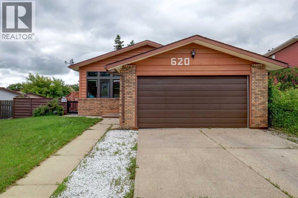 620 Mcculloch Crescent — photo 2