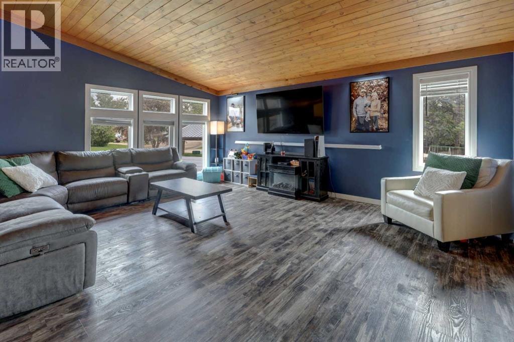 620 Mcculloch Crescent — photo 3