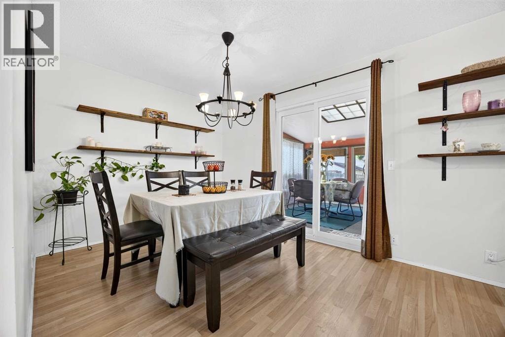 6417 26 Avenue NE — photo 15