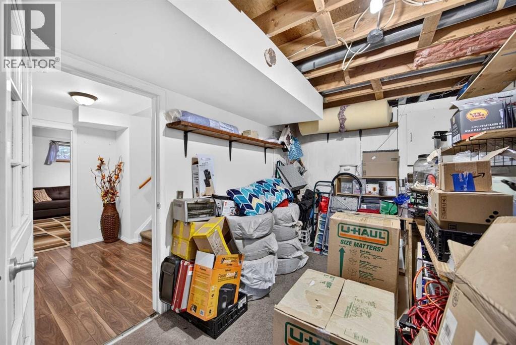 6417 26 Avenue NE — photo 44