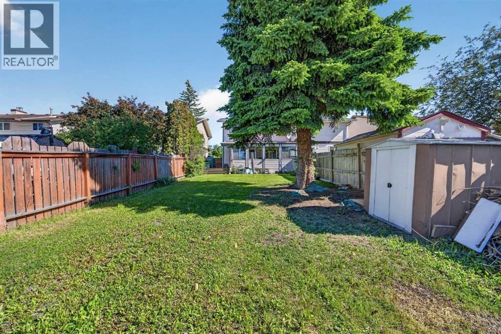 6417 26 Avenue NE — photo 42