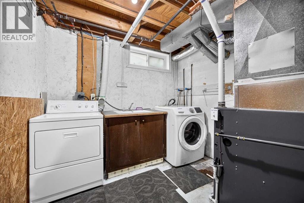 6417 26 Avenue NE — photo 33