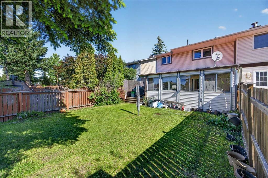 6417 26 Avenue NE — photo 40
