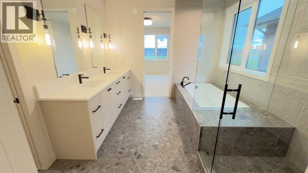 52 Crimson Ridge Heights NW — photo 40