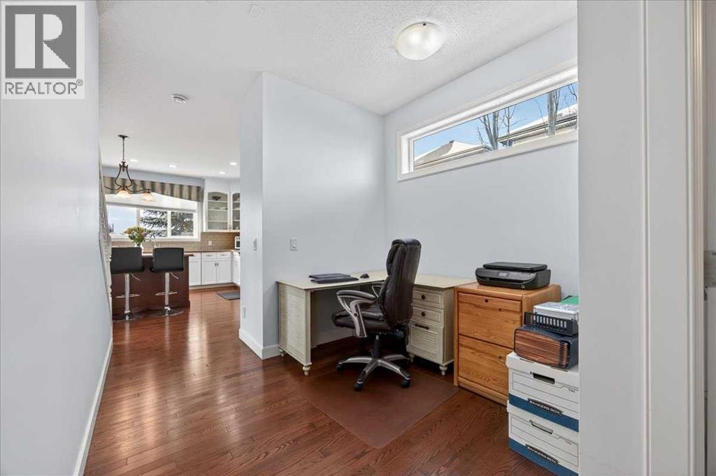 28 Evansview Manor NW — photo 11