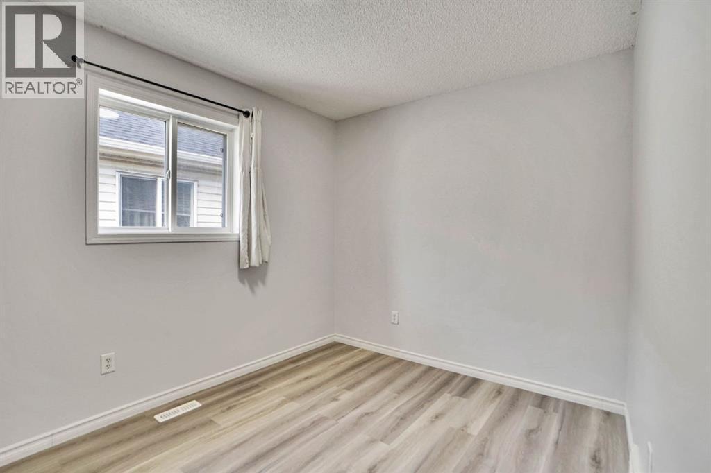 71 Saddlemont Road NE — photo 8