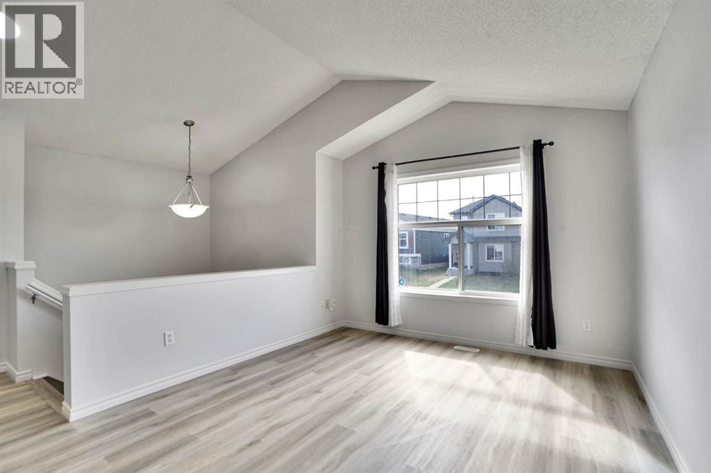71 Saddlemont Road NE — photo 3