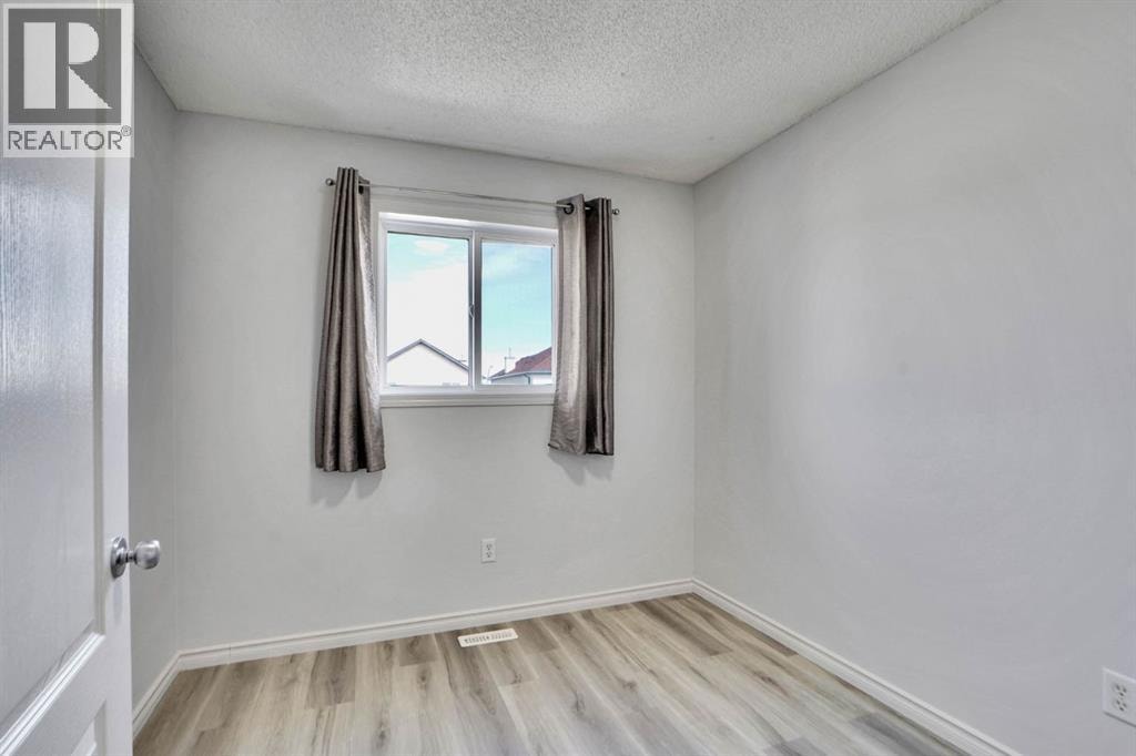 71 Saddlemont Road NE — photo 10