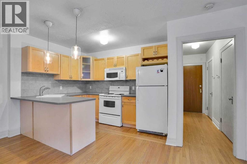 12A, 330 19 Avenue SW — photo 9