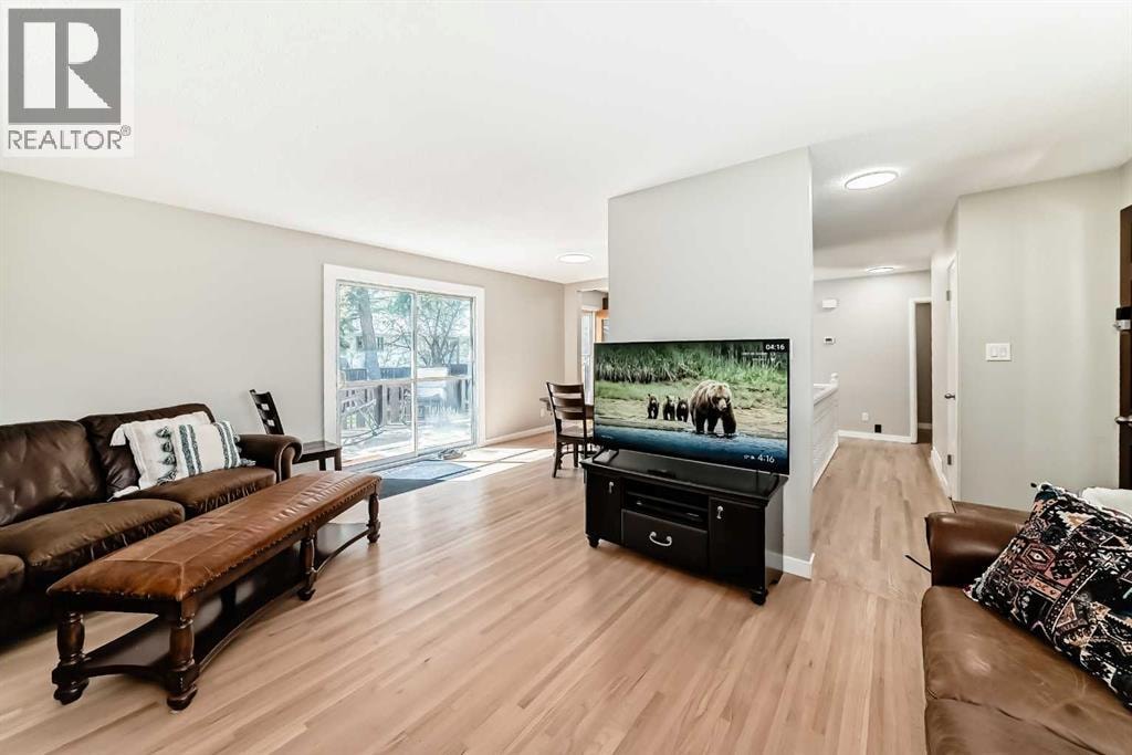 5007 Vallance Crescent NW — photo 11