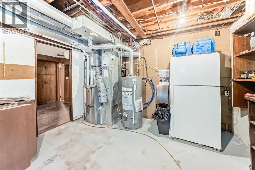 5007 Vallance Crescent NW — photo 41