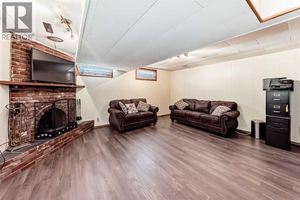 5007 Vallance Crescent NW — photo 29