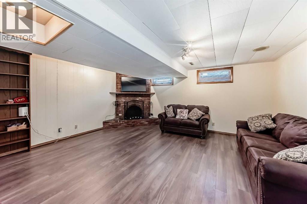 5007 Vallance Crescent NW — photo 32
