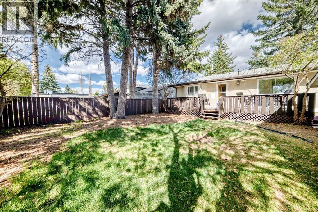 5007 Vallance Crescent NW — photo 48