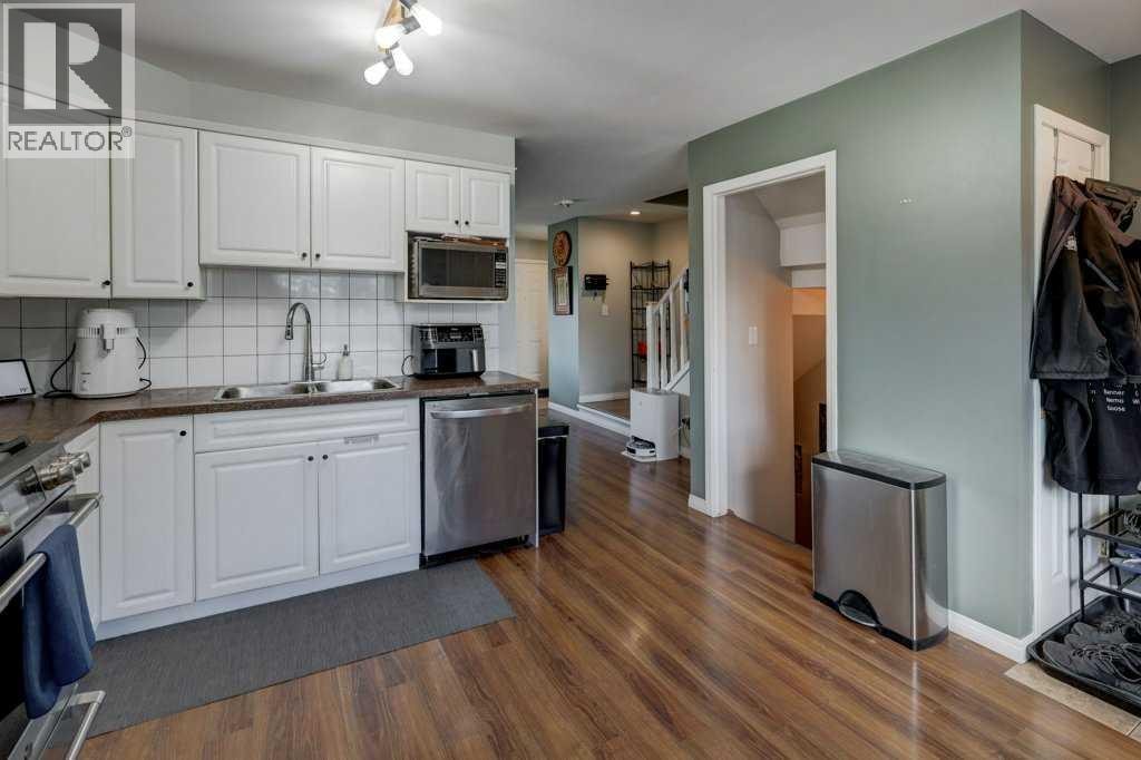 8034 24 Street SE — photo 10