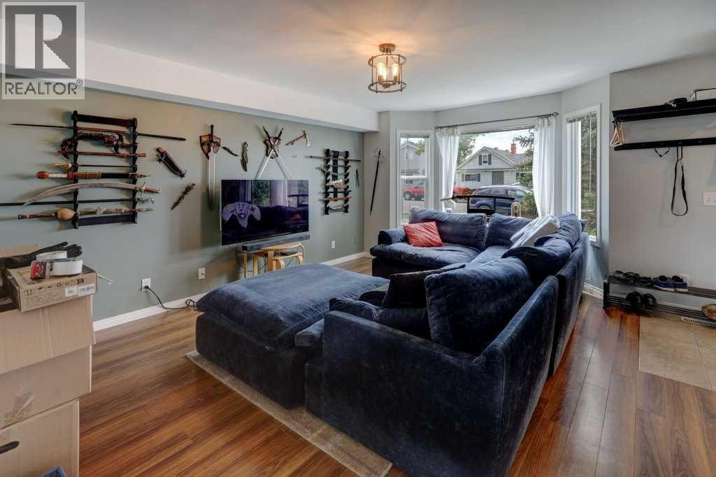8034 24 Street SE — photo 4
