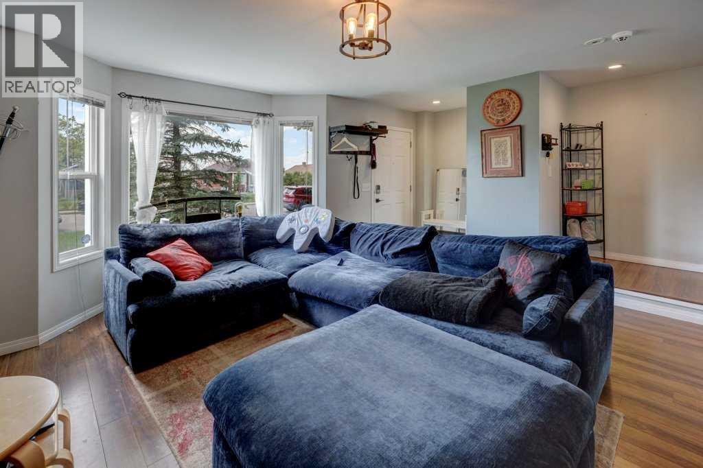 8034 24 Street SE — photo 5