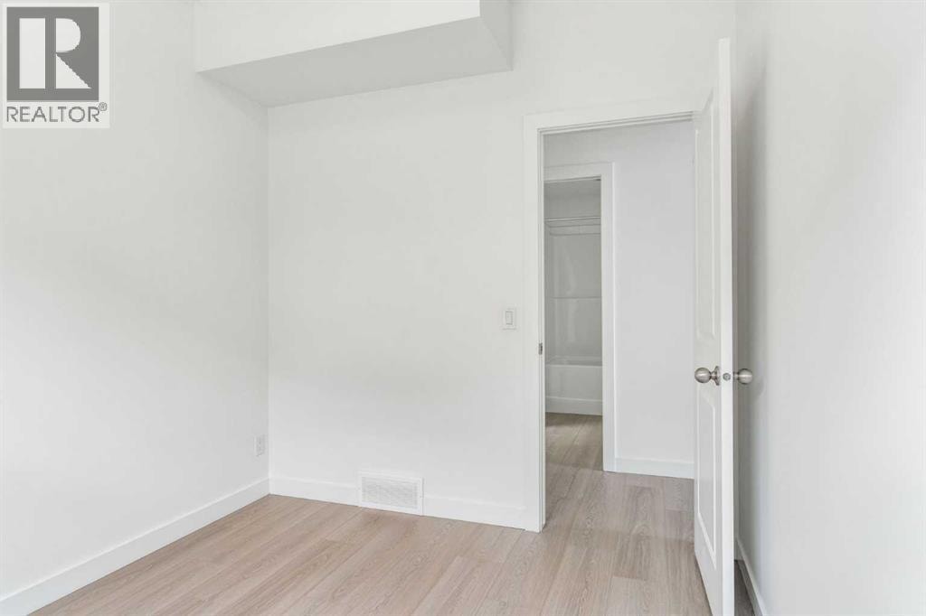 1002, 24 Rivercrest Drive — photo 25