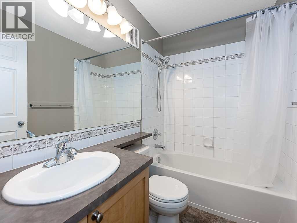 172 Simcoe Place SW — photo 12