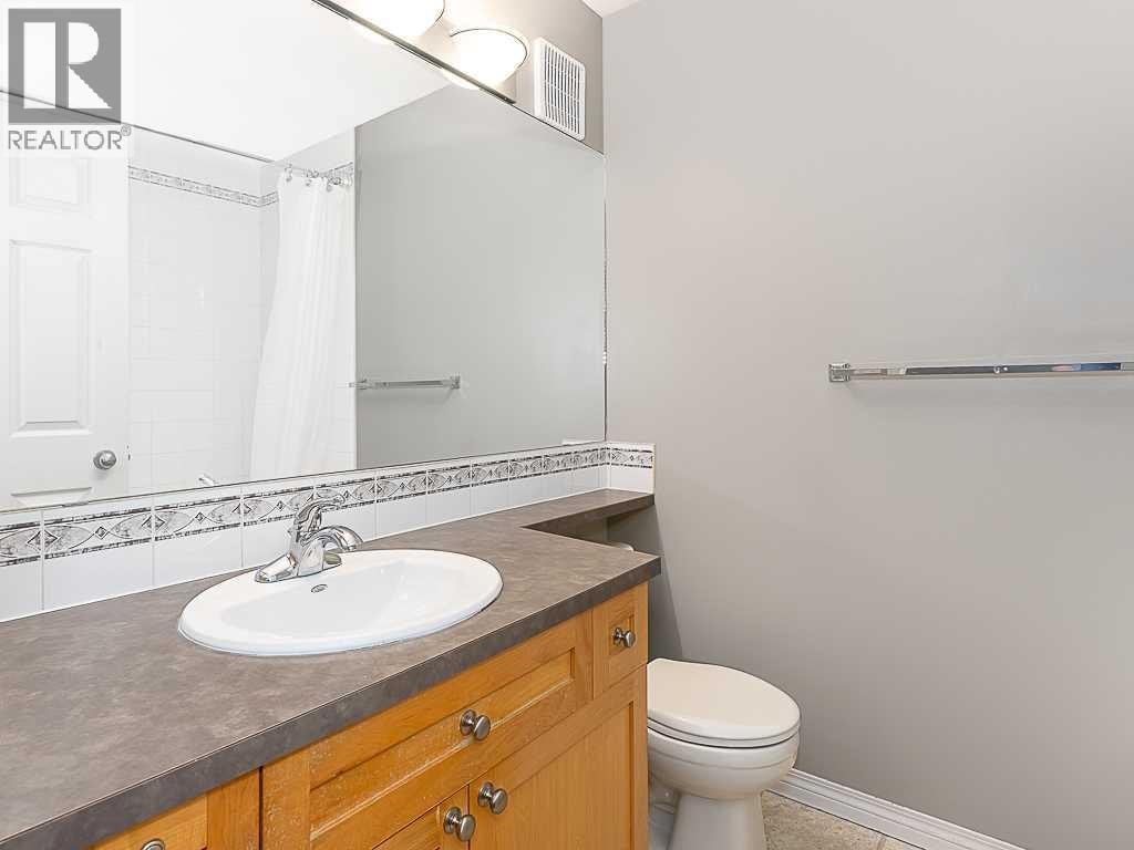 172 Simcoe Place SW — photo 17