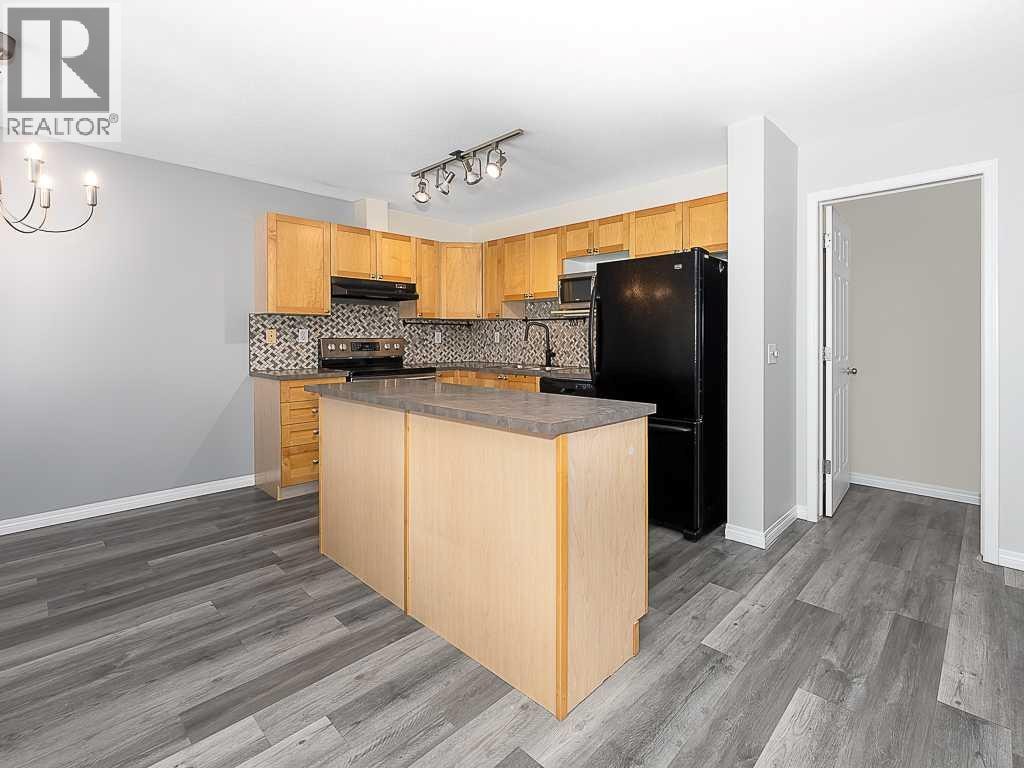 172 Simcoe Place SW — photo 7