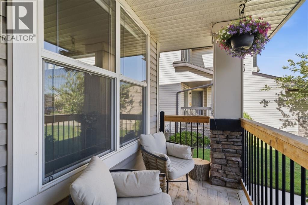 212 Willowmere Close — photo 3