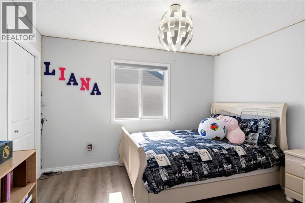 212 Willowmere Close — photo 35