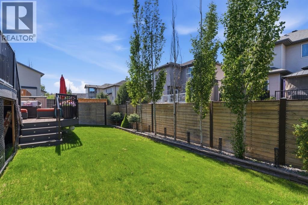 212 Willowmere Close — photo 43