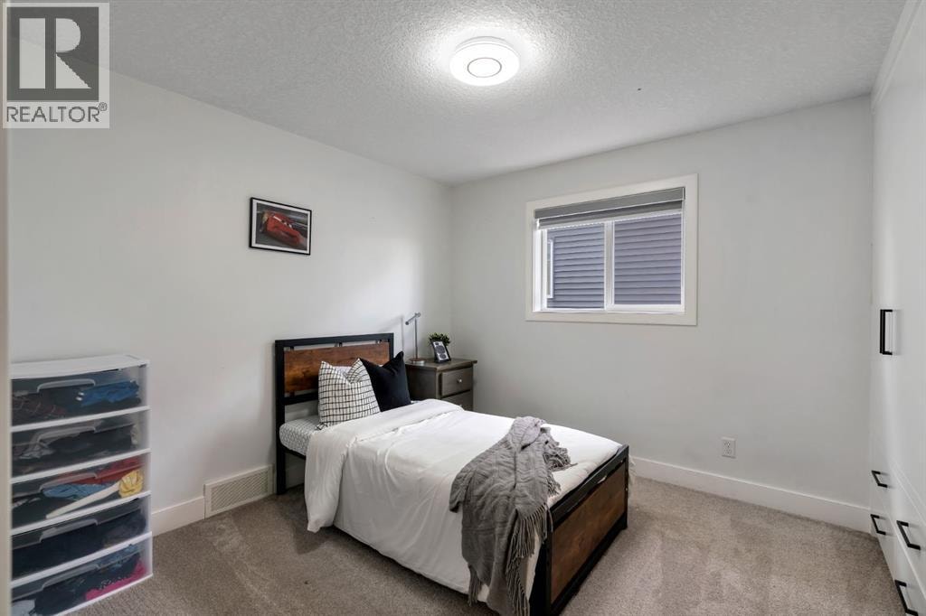 71 Canals Close SW — photo 36