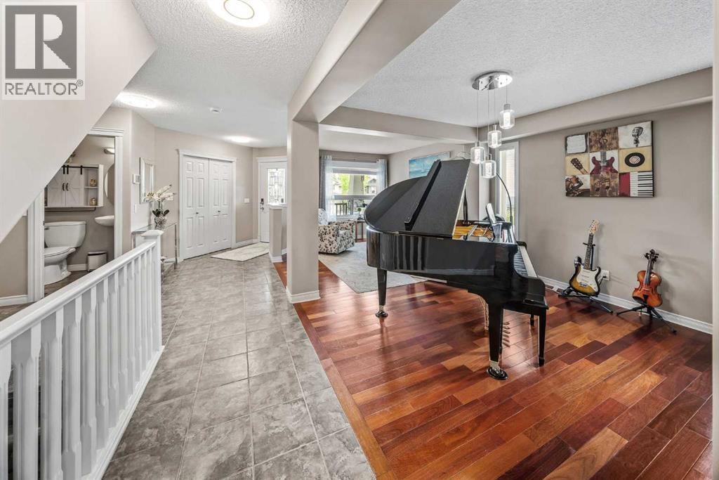 66 Crestmont Drive SW — photo 4