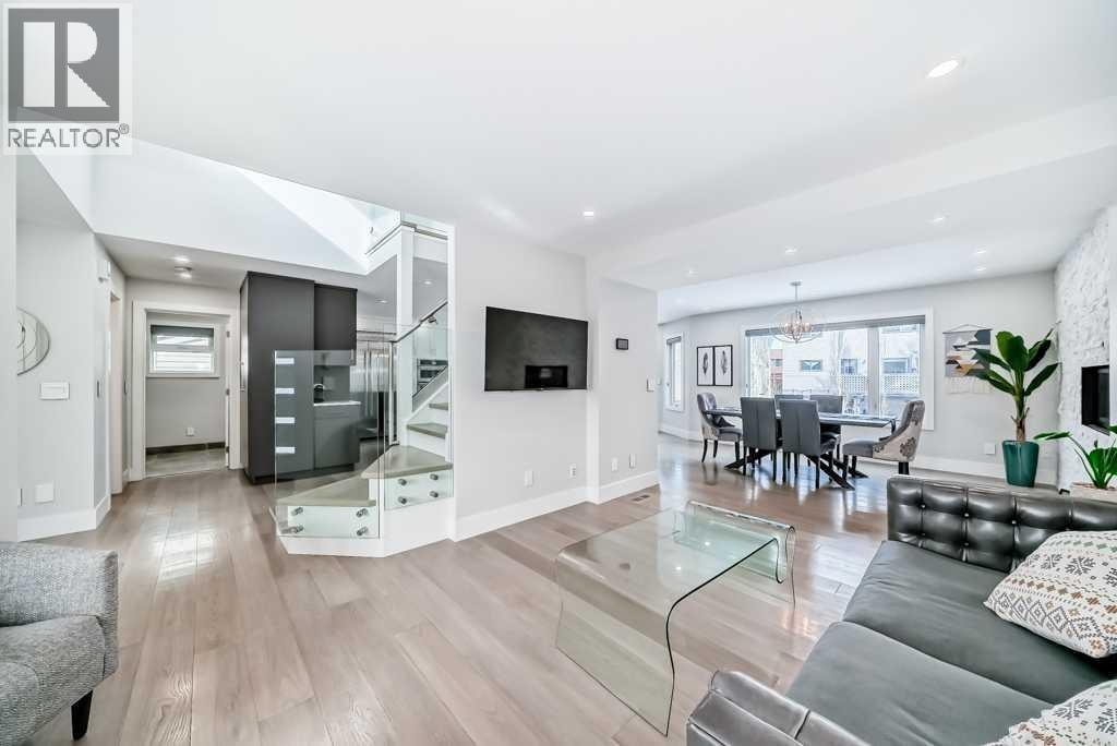 256 Riverside Mews SE — photo 23