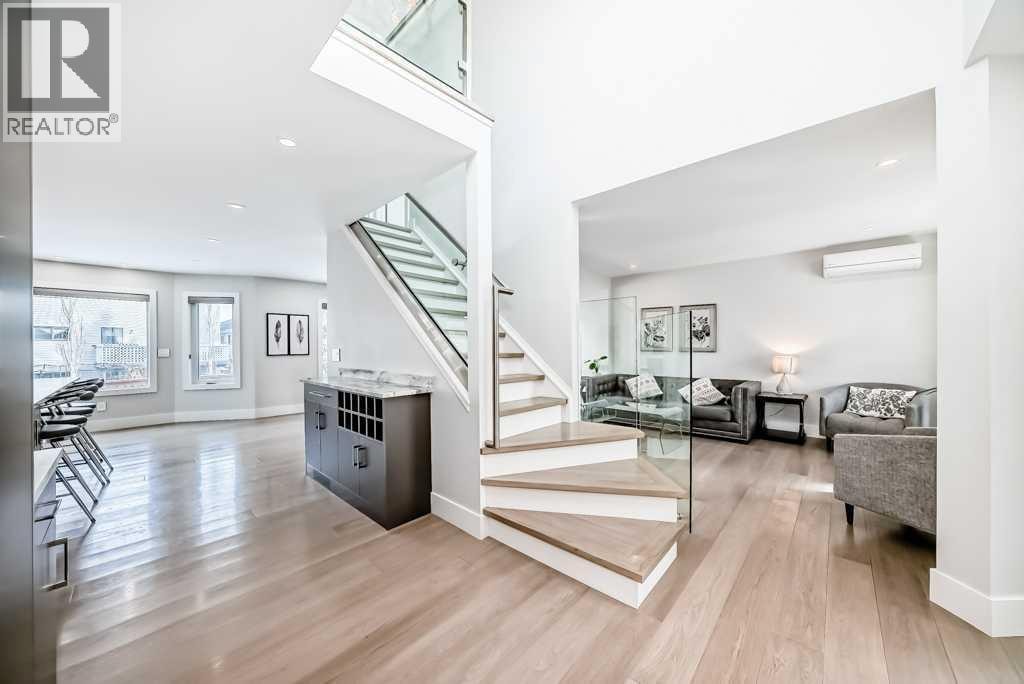 256 Riverside Mews SE — photo 29
