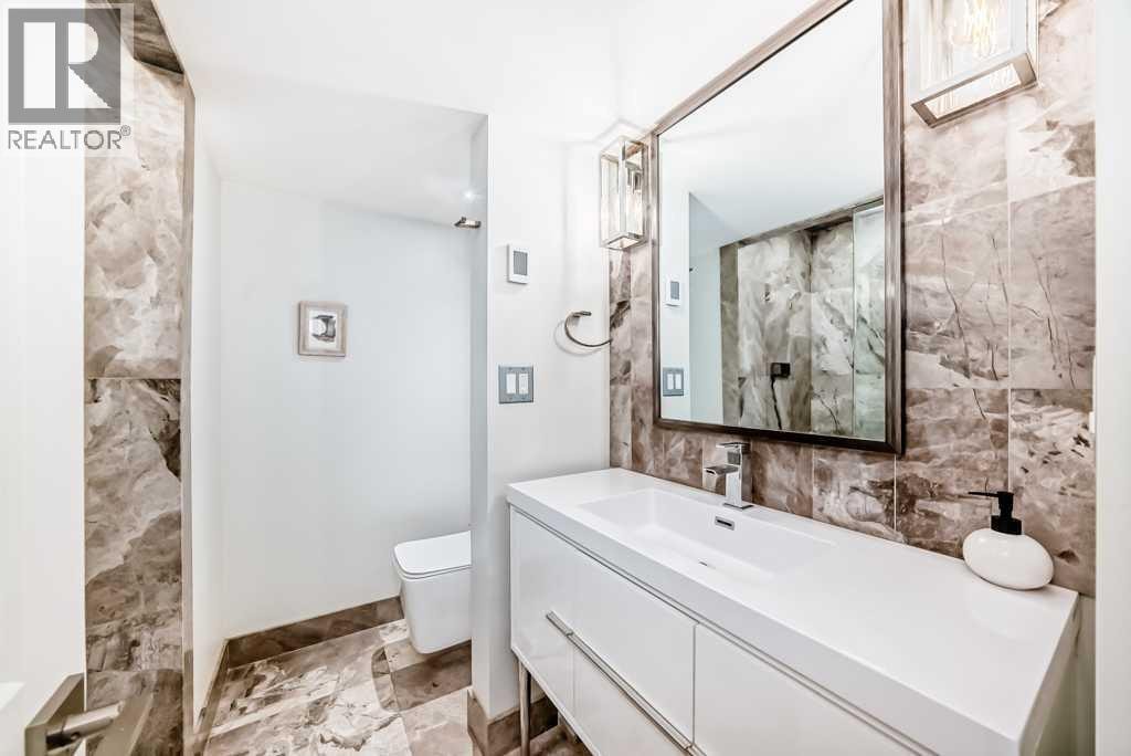 256 Riverside Mews SE — photo 45