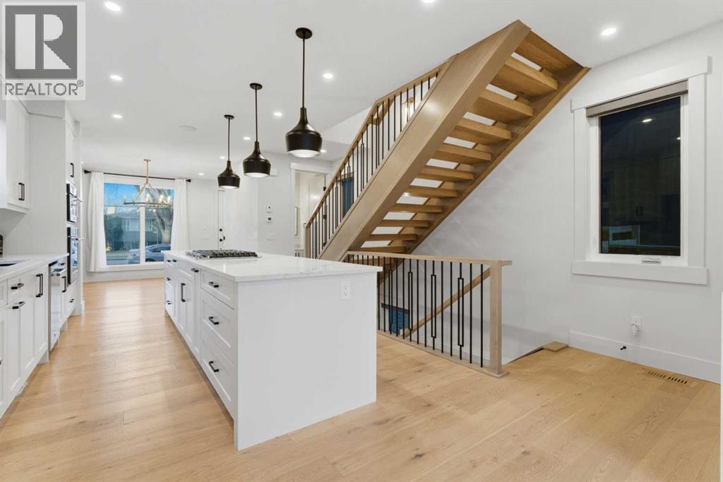 631 55 Avenue SW — photo 10