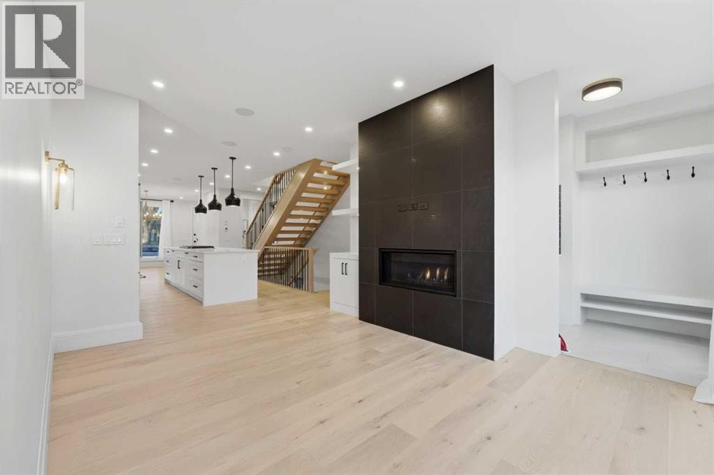 631 55 Avenue SW — photo 12