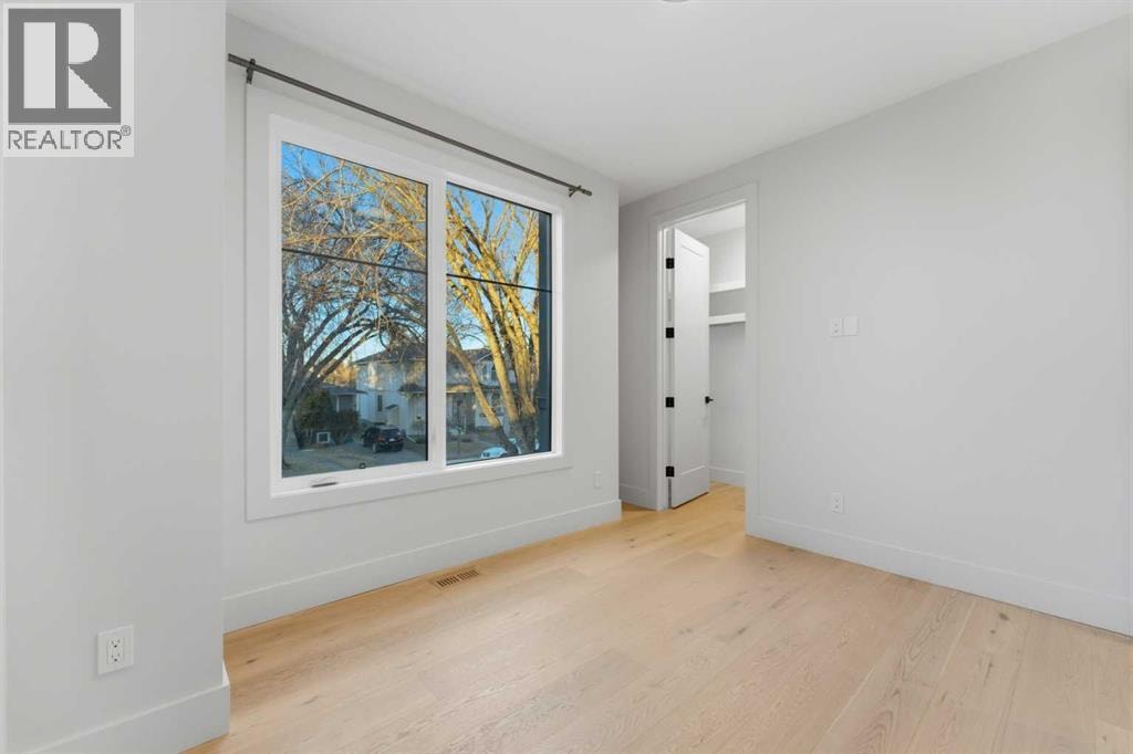 631 55 Avenue SW — photo 30