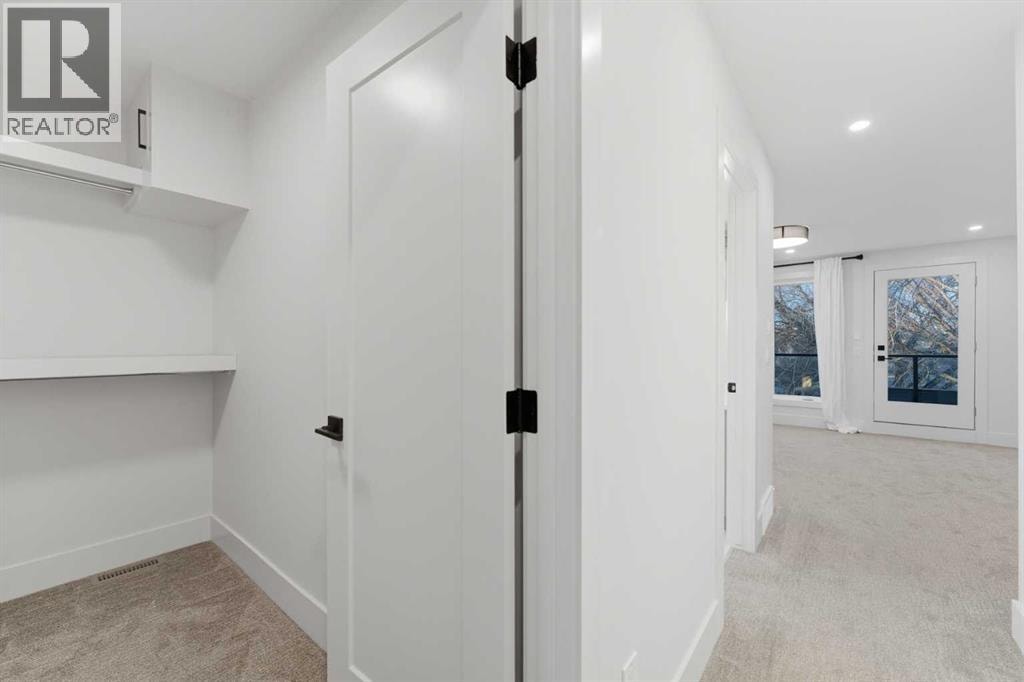 631 55 Avenue SW — photo 41