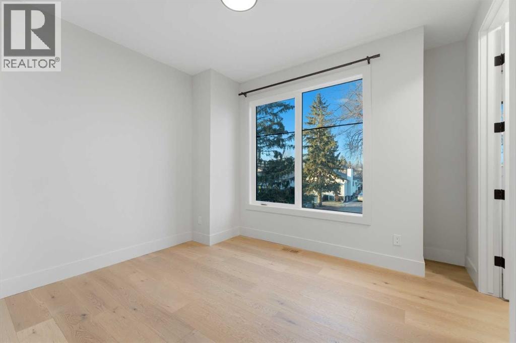 631 55 Avenue SW — photo 31