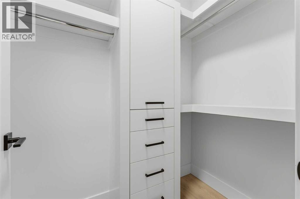 631 55 Avenue SW — photo 32