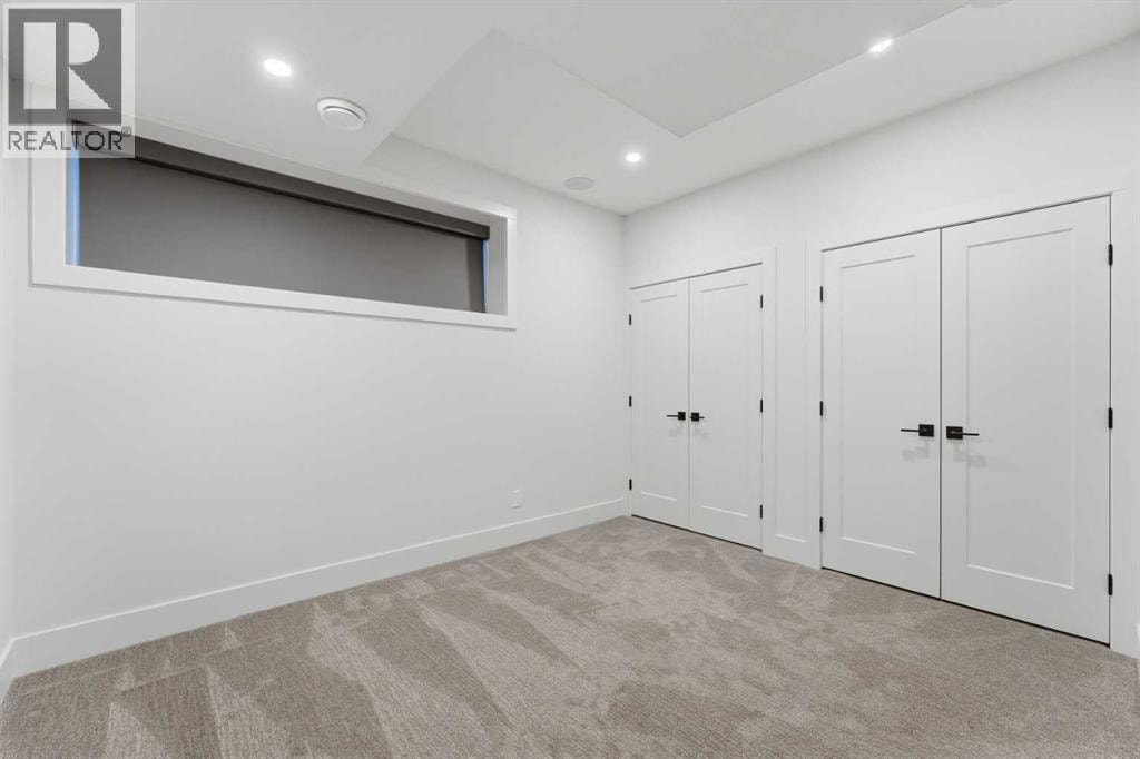 631 55 Avenue SW — photo 45