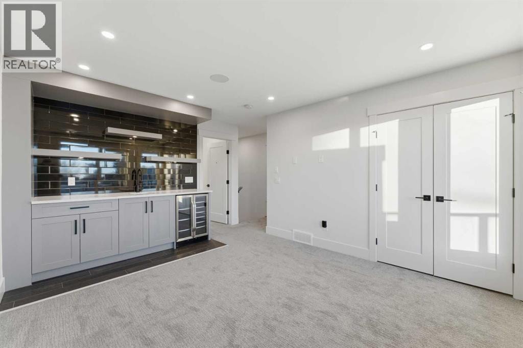 631 55 Avenue SW — photo 34