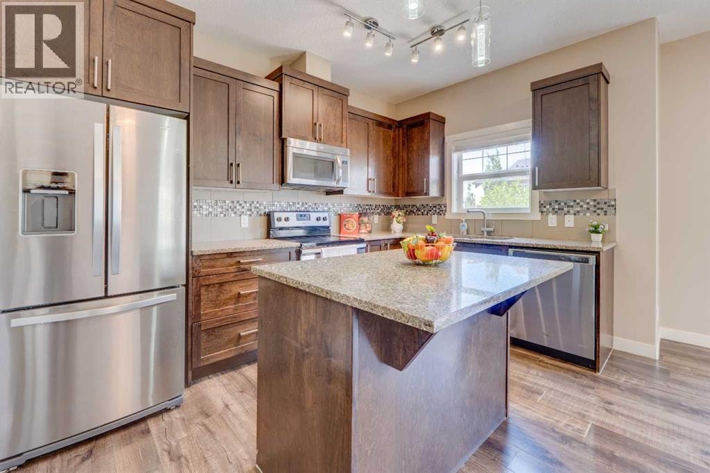 558 Evanston Manor NW — photo 8