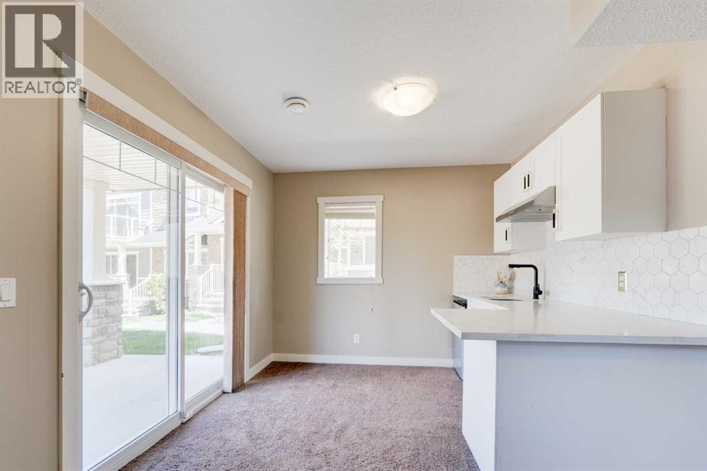 558 Evanston Manor NW — photo 29