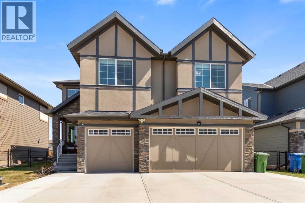 125 Kinniburgh Loop — photo 1