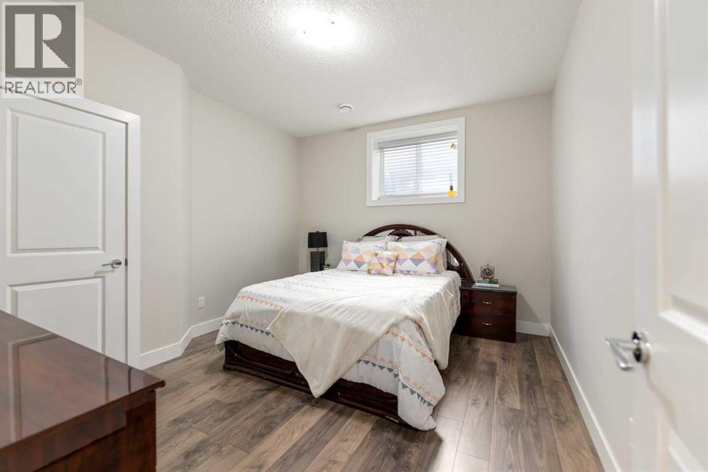 125 Kinniburgh Loop — photo 44