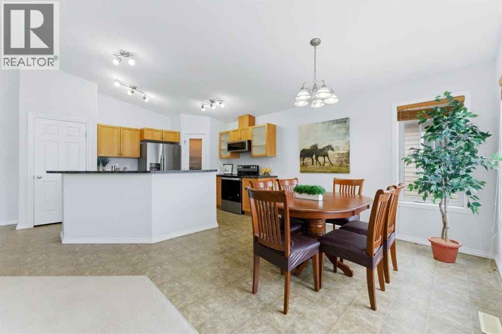 40 Royal Birch Mount NW — photo 22