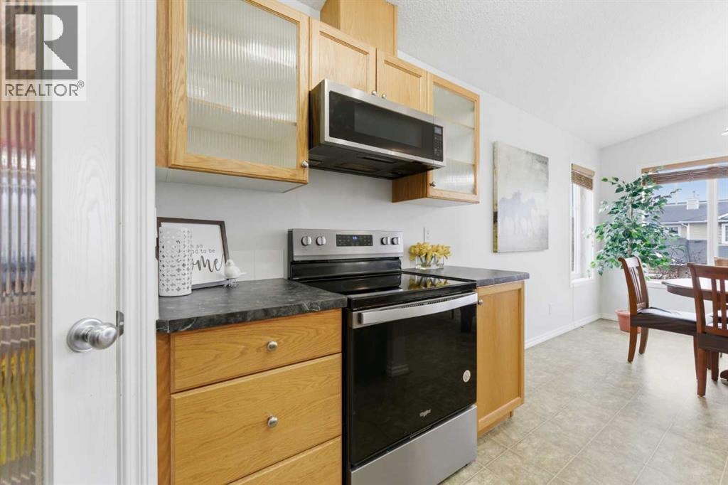 40 Royal Birch Mount NW — photo 19