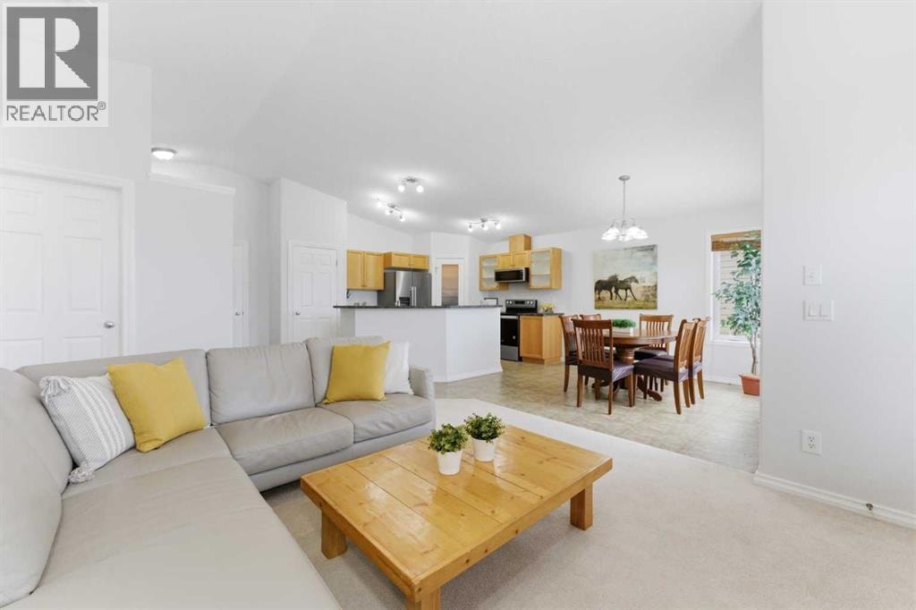 40 Royal Birch Mount NW — photo 9