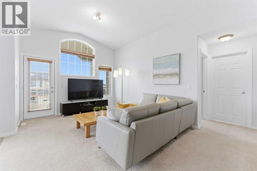 40 Royal Birch Mount NW — photo 12