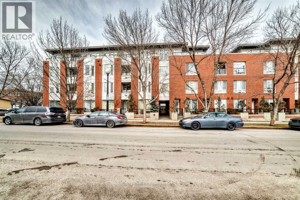204, 830 Centre Avenue NE — photo 2